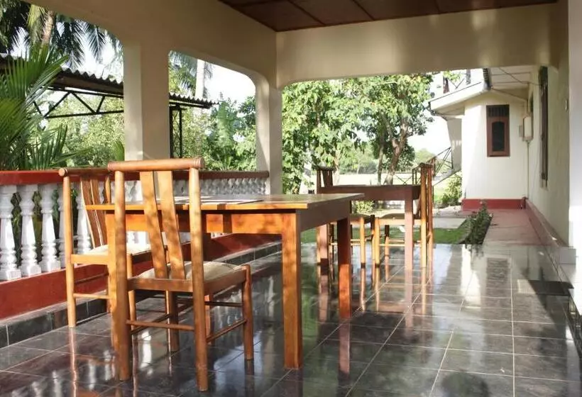 Aamiaismajoitus (B&B) Sunshine Tourist Rest