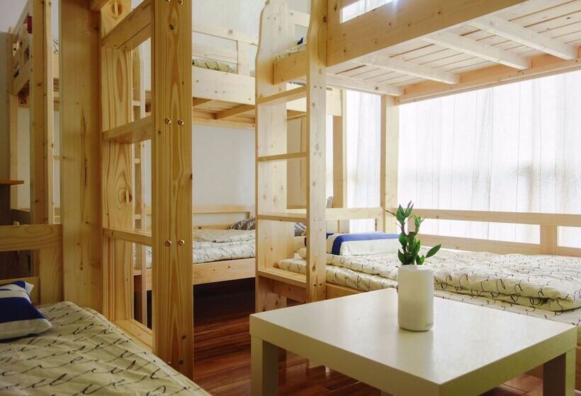 Chengdu 20&30 Hostel