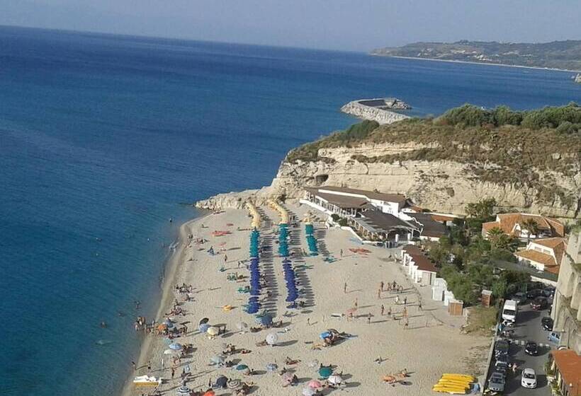 客栈 Villaggio Borgo Marino