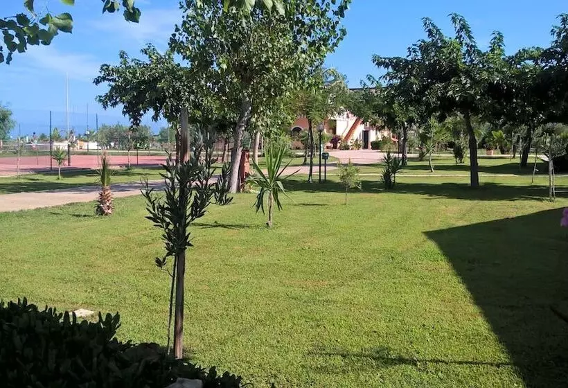 Hostelli Villaggio Borgo Marino