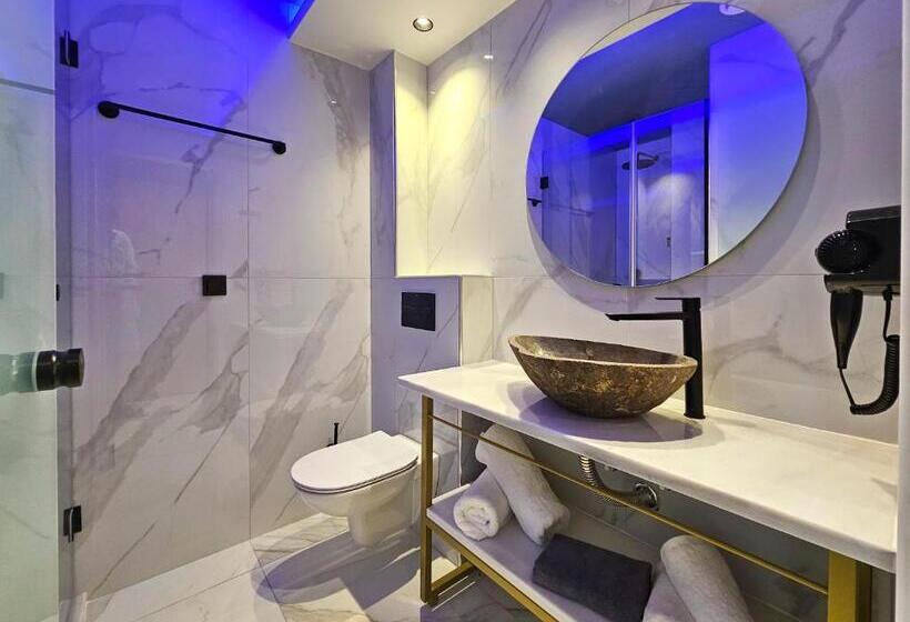 فندق Akteon Girni