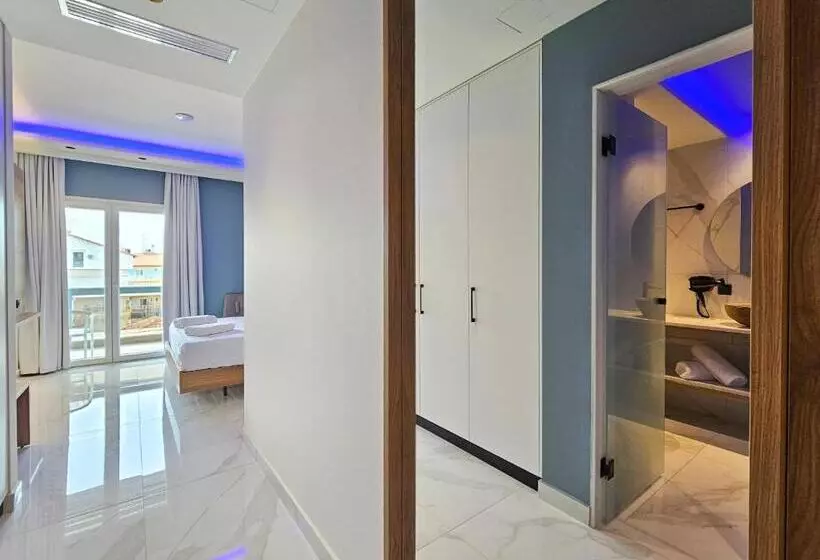 Hotelli Akteon Girni