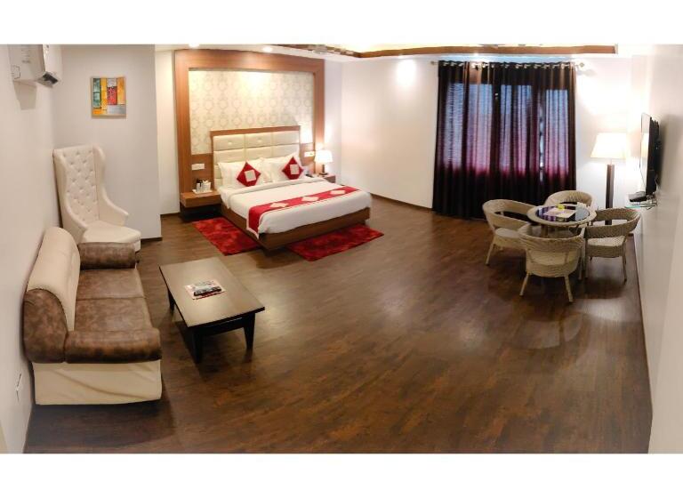 هتل The Royal Krishna