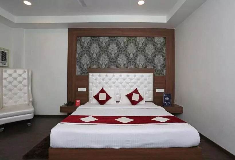 ホテル The Royal Krishna