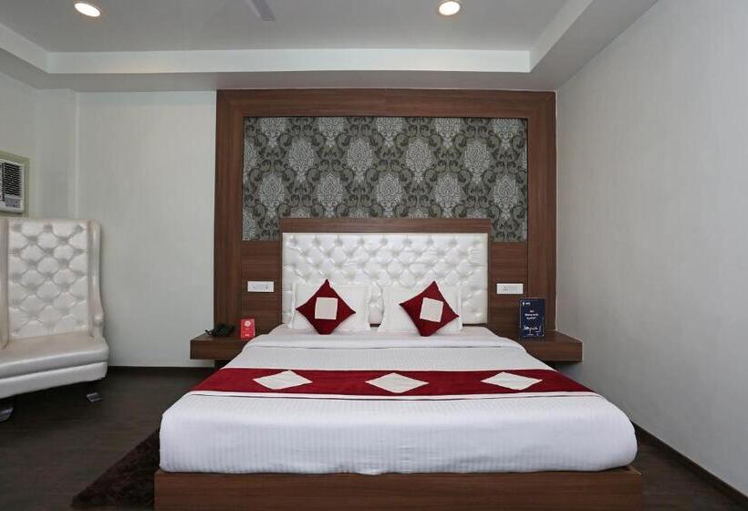 هتل The Royal Krishna