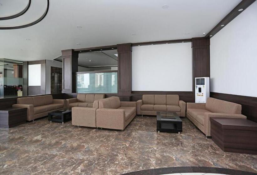 هتل The Royal Krishna