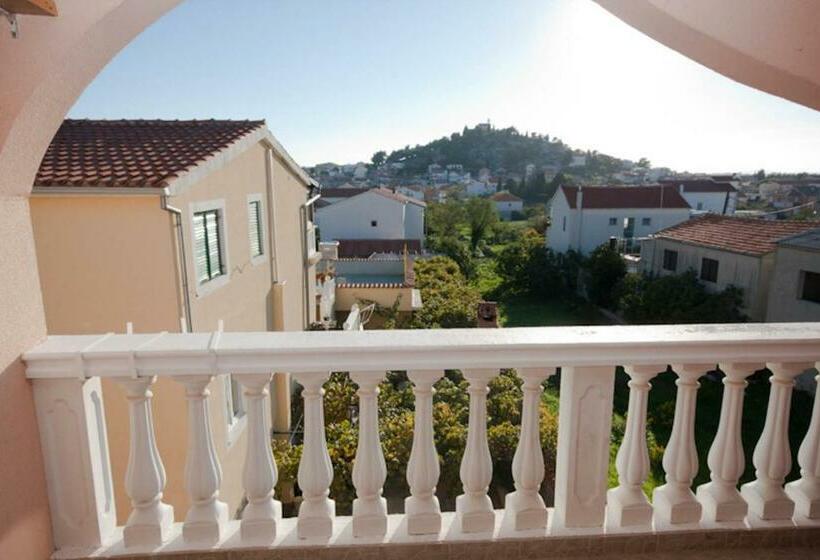 Apartments Nedjeljko