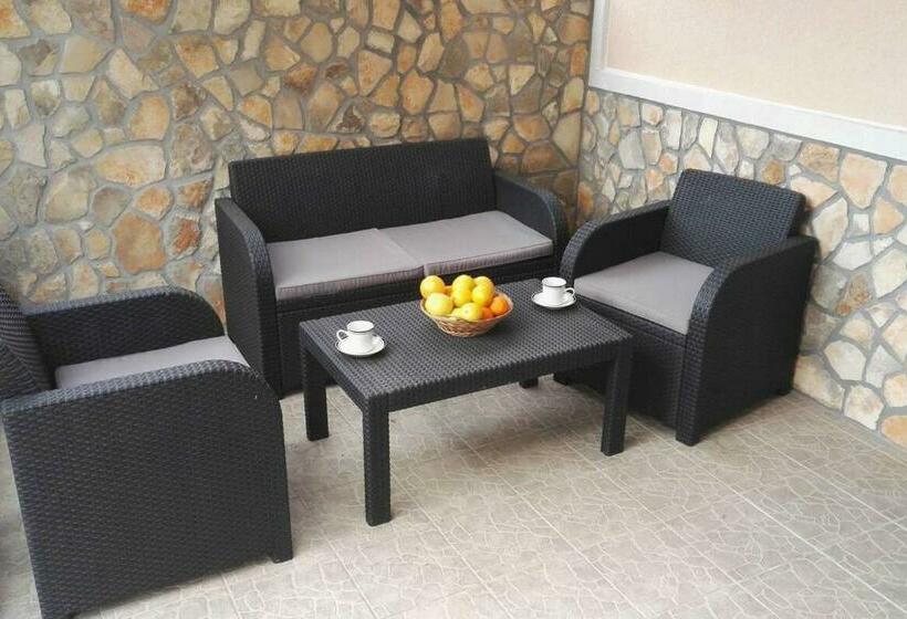 Apartments Nedjeljko