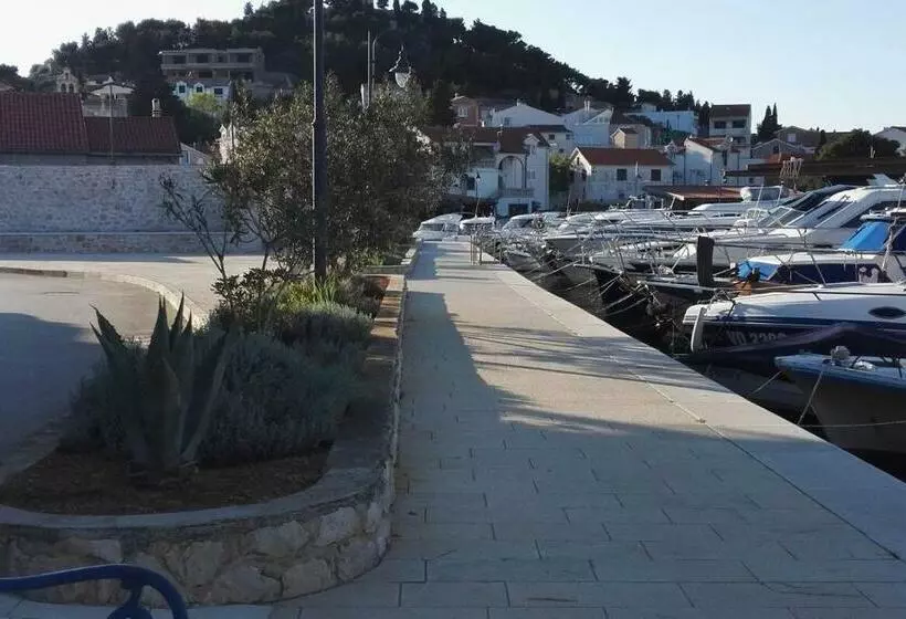 Apartments Nedjeljko