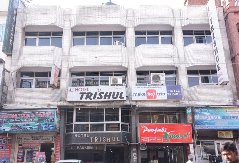 تختخواب و صبحانه Trishul By T And M Hotels