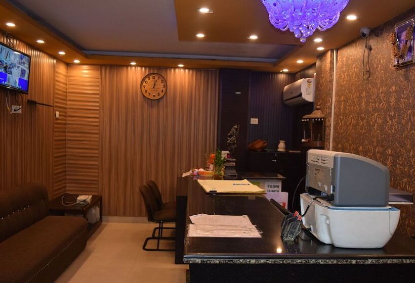 تختخواب و صبحانه Trishul By T And M Hotels