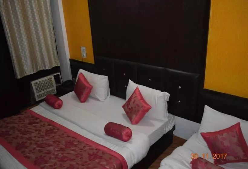 Aamiaismajoitus (B&B) Trishul By T And M Hotels