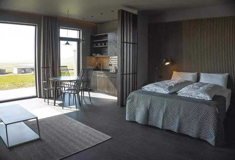 Black Beach Suites