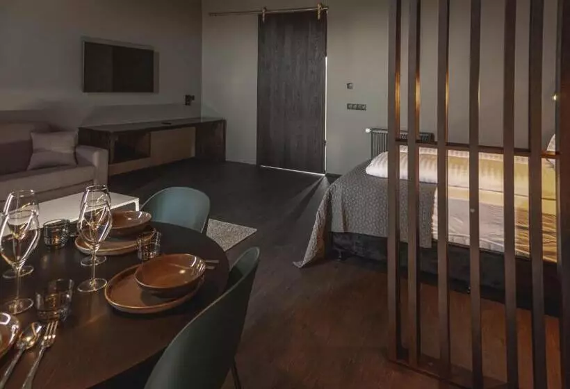 Black Beach Suites