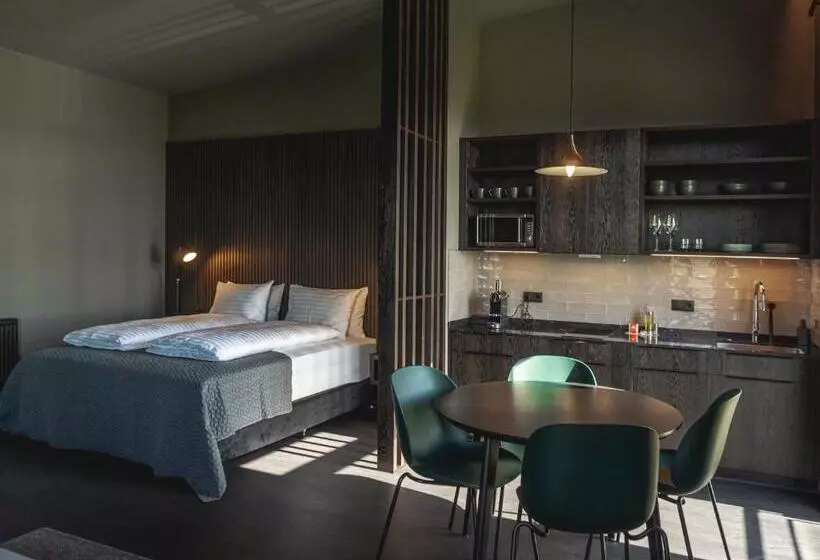 Black Beach Suites