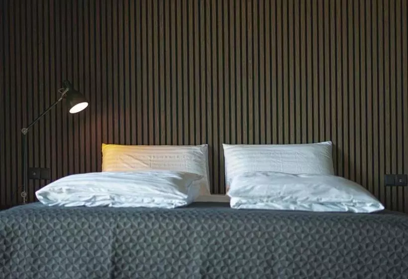 Black Beach Suites