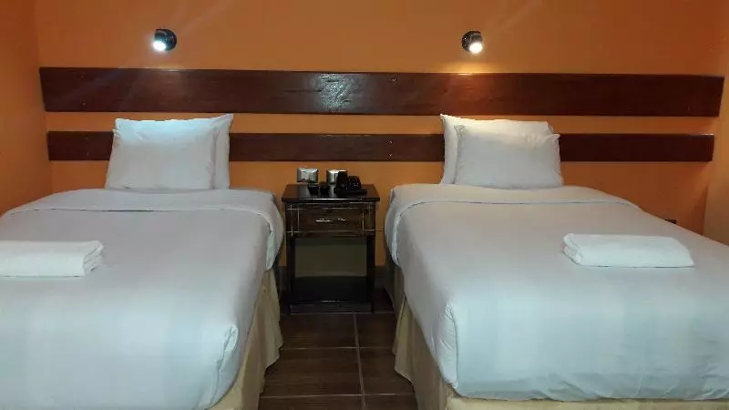 Hostal Rio Dorado