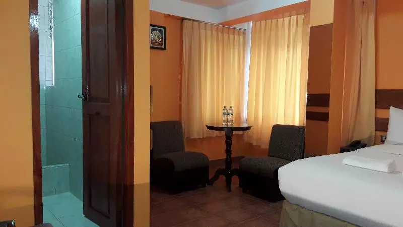 Hostal Rio Dorado