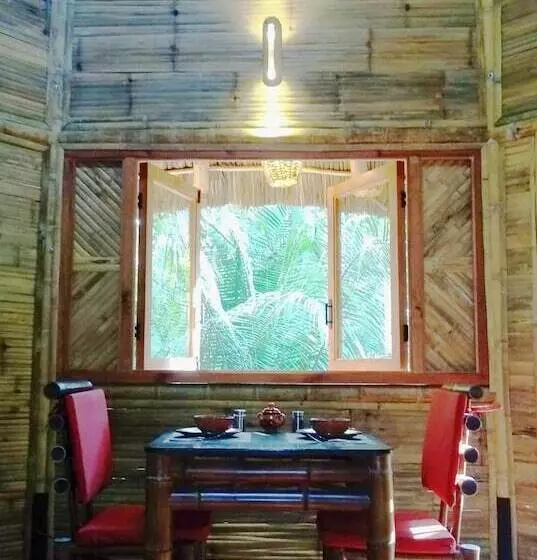 Hotelli Aldea Bamboo Village   Glamping