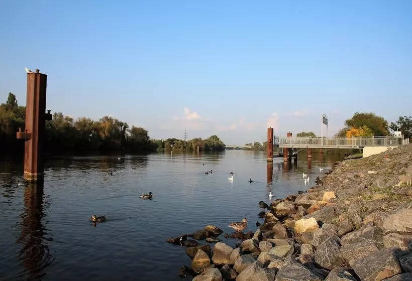 ホテル Höll Am Main