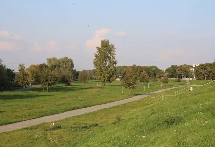 ホテル Höll Am Main