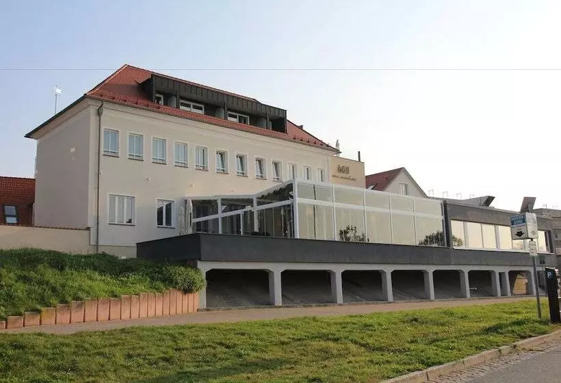 ホテル Höll Am Main