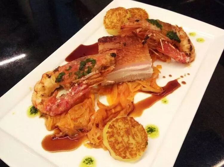 ホテル Höll Am Main