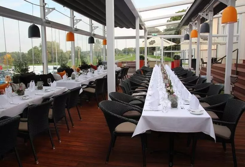 ホテル Höll Am Main