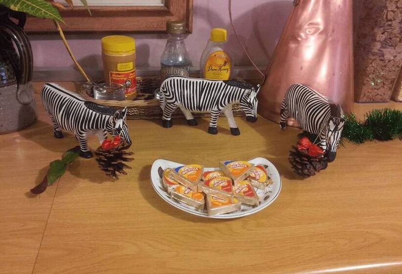 בית מלון כפרי Loerie Lodge Guest Houses