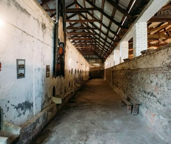 ペンション Chateau Eniseli