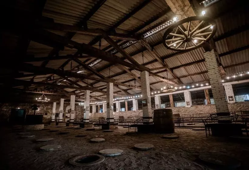 ペンション Chateau Eniseli