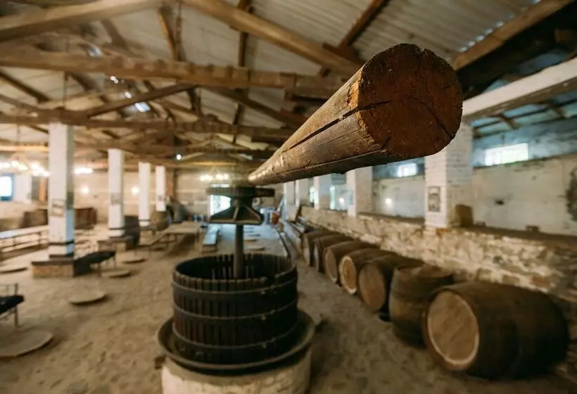 ペンション Chateau Eniseli