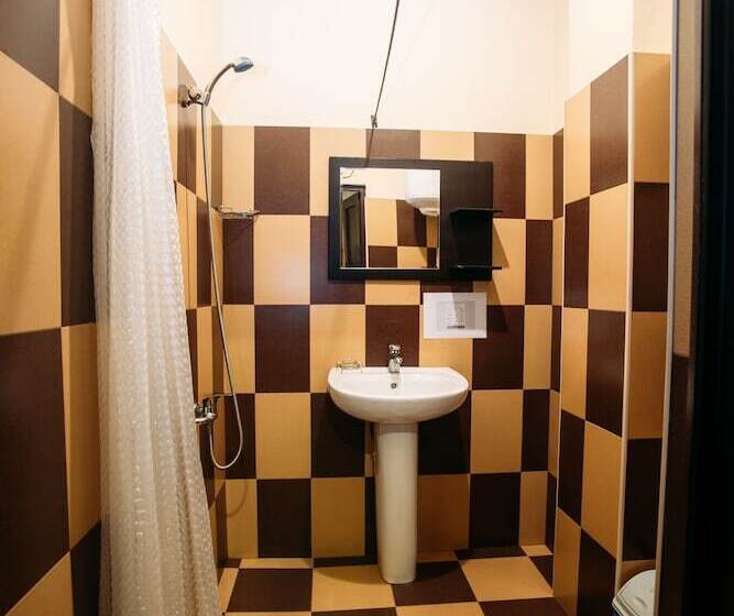 پانسیون Chateau Eniseli