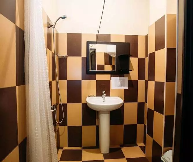 ペンション Chateau Eniseli