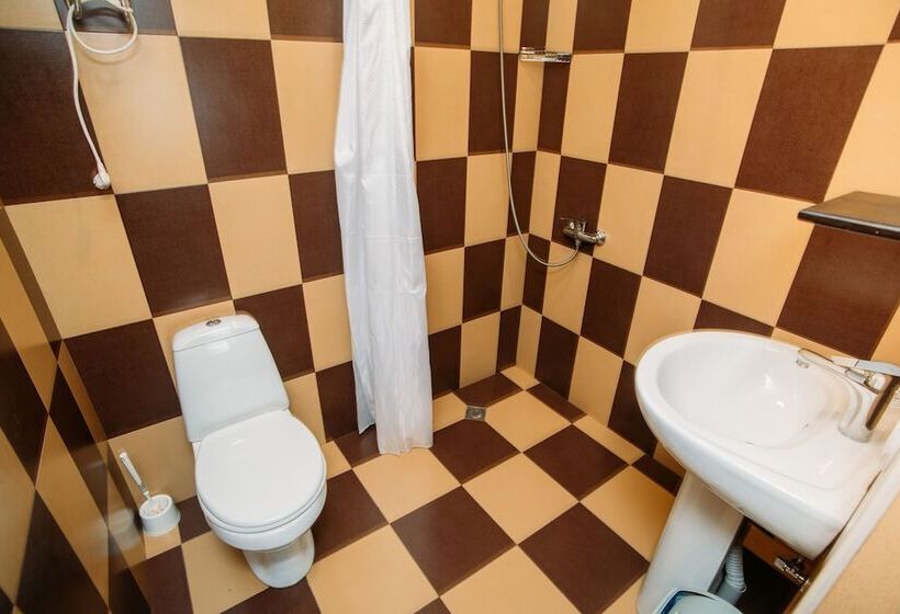 پانسیون Chateau Eniseli