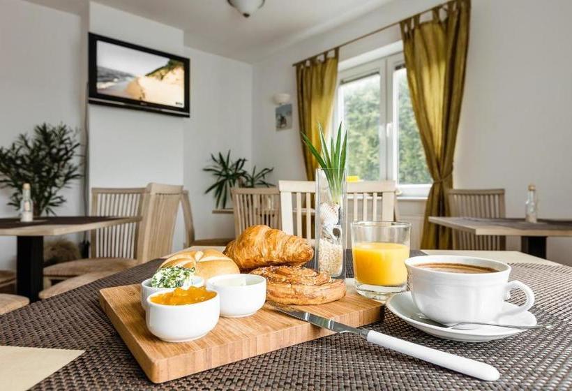 פנסיון Villa Rimeva