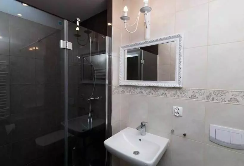 Premium  Bed & Breakfast