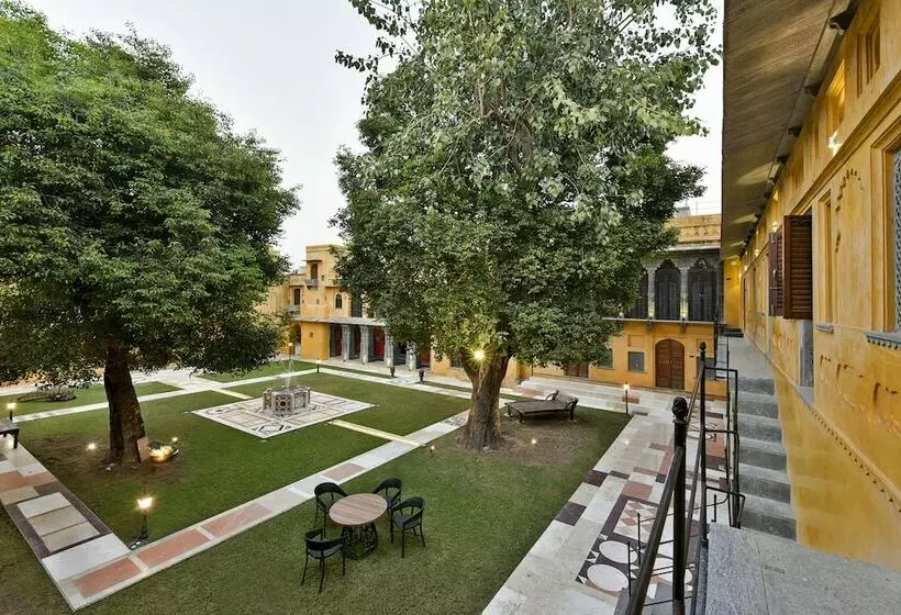 リゾートホテル Gogunda Palace