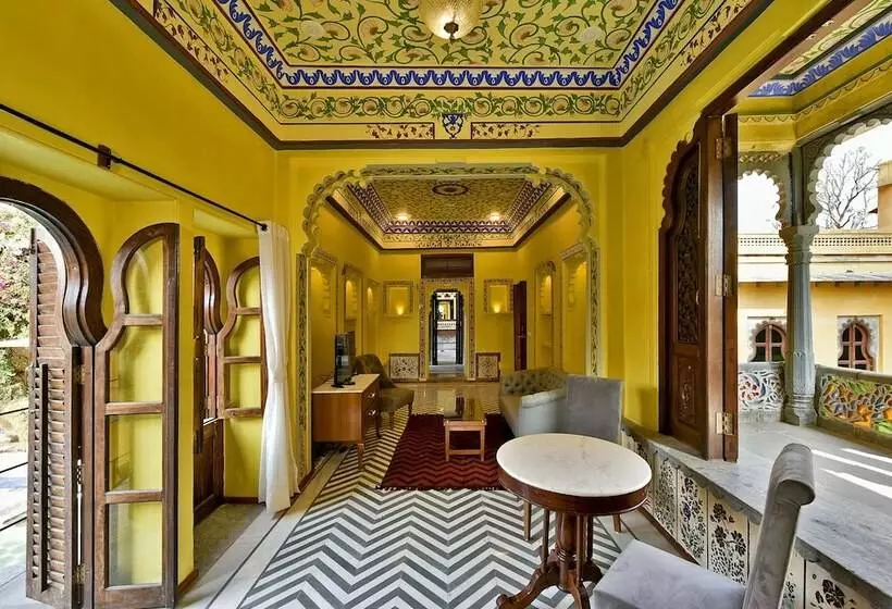 リゾートホテル Gogunda Palace