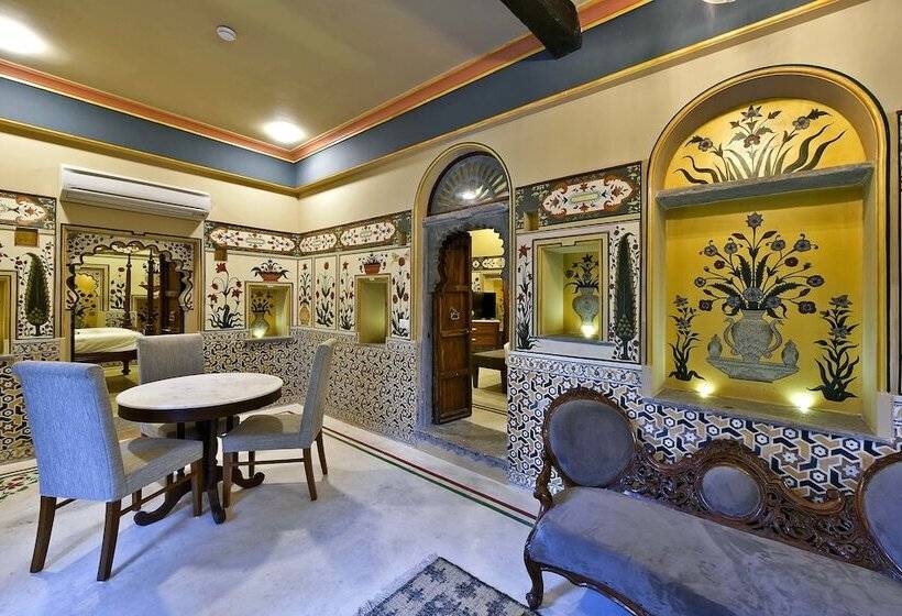 リゾートホテル Gogunda Palace