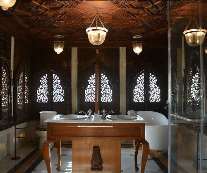 リゾートホテル Gogunda Palace