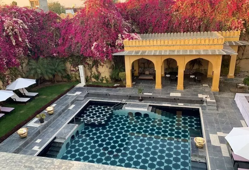 リゾートホテル Gogunda Palace