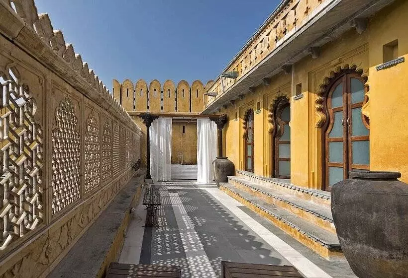 リゾートホテル Gogunda Palace