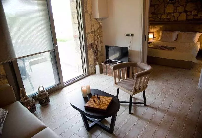 Five Senses Luxury Villas