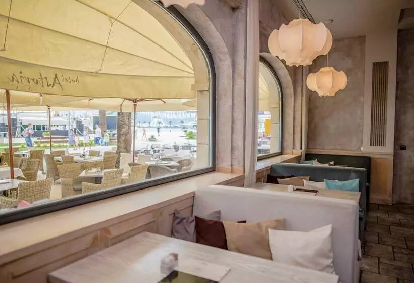 هتل Astoria Tivat