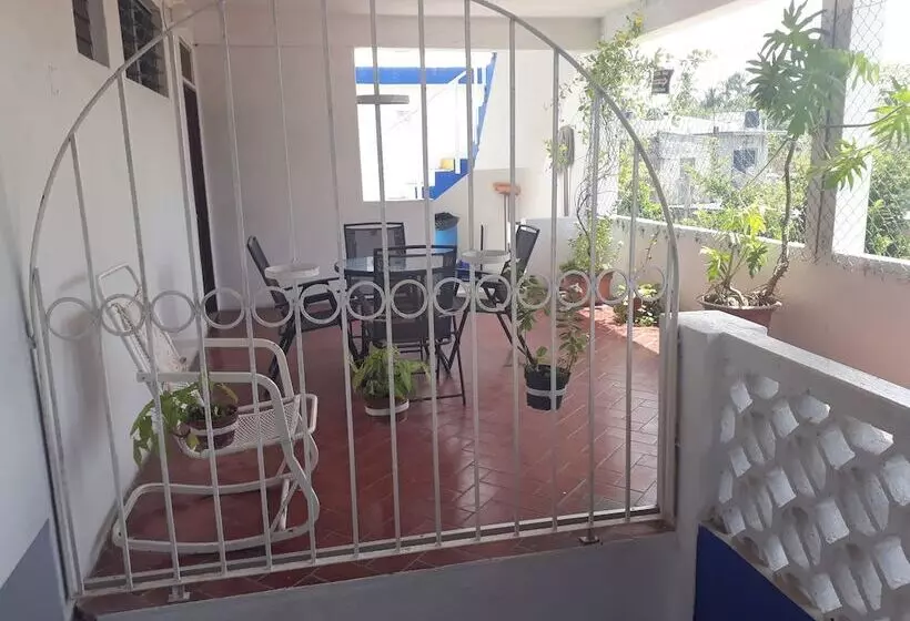 Hotelli Y Bungalows Los Arcos