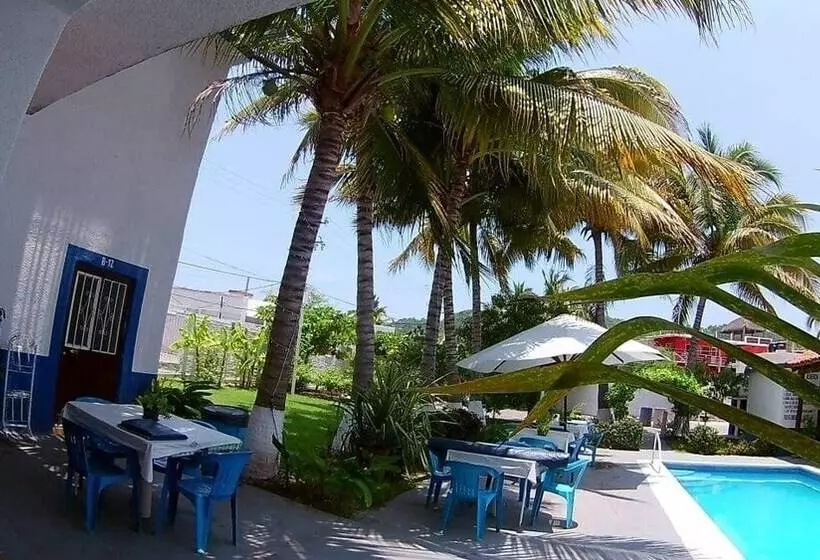 Hotelli Y Bungalows Los Arcos