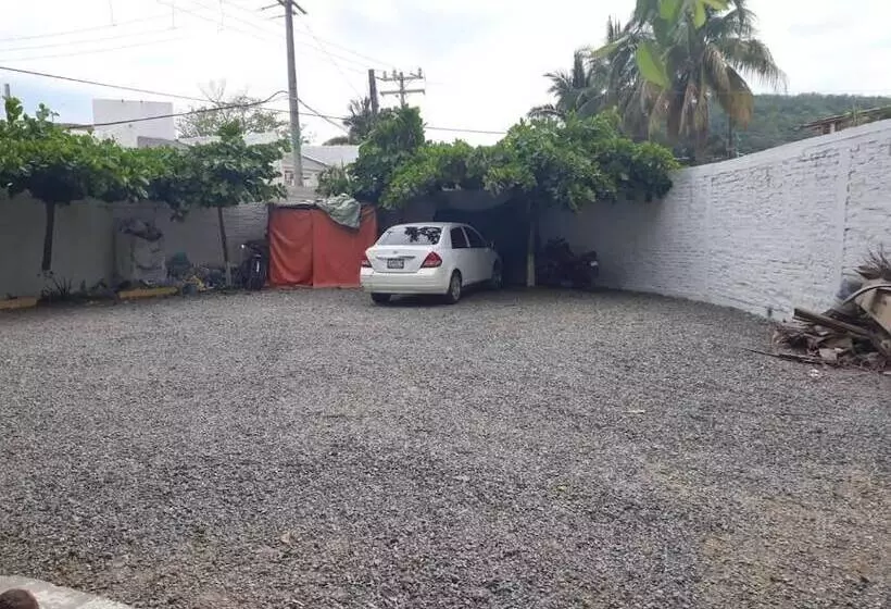 Hotelli Y Bungalows Los Arcos