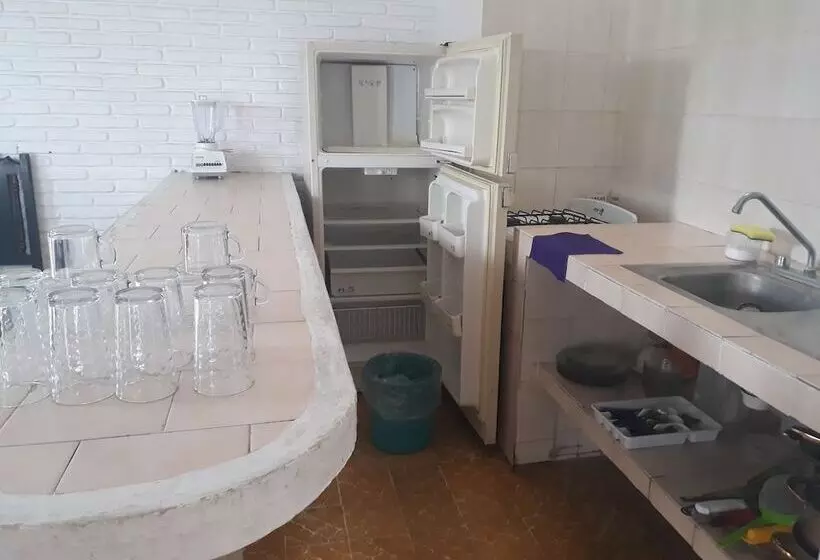 Hotelli Y Bungalows Los Arcos