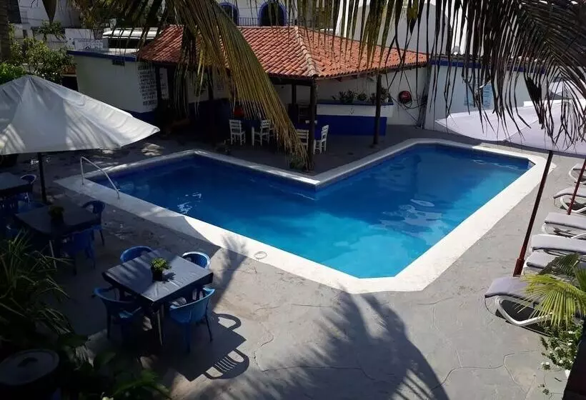 Hotelli Y Bungalows Los Arcos